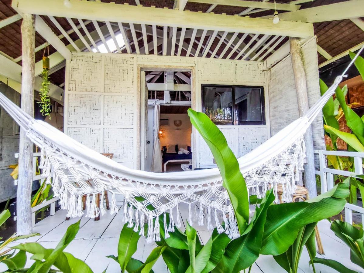 The Surf Shacks - Beach House, Aircon, Fast Wifi 제너럴 루나 외부 사진